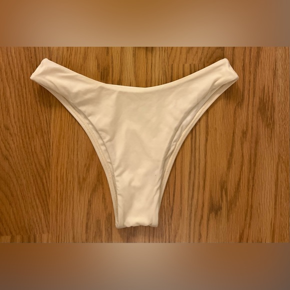 Monday Swimwear Ivory Two Piece Set Size P - Picture 2 of 4